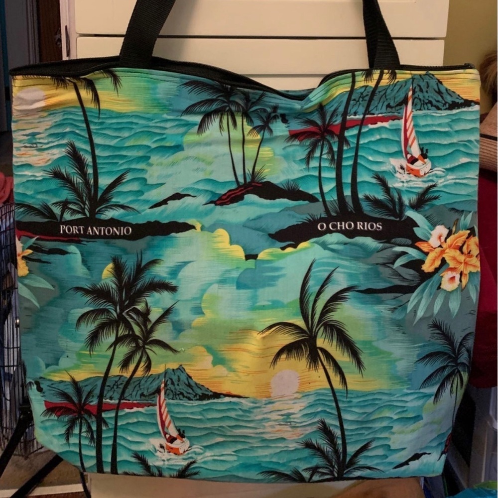 Beach Bag/ Travel Bag (zip close)